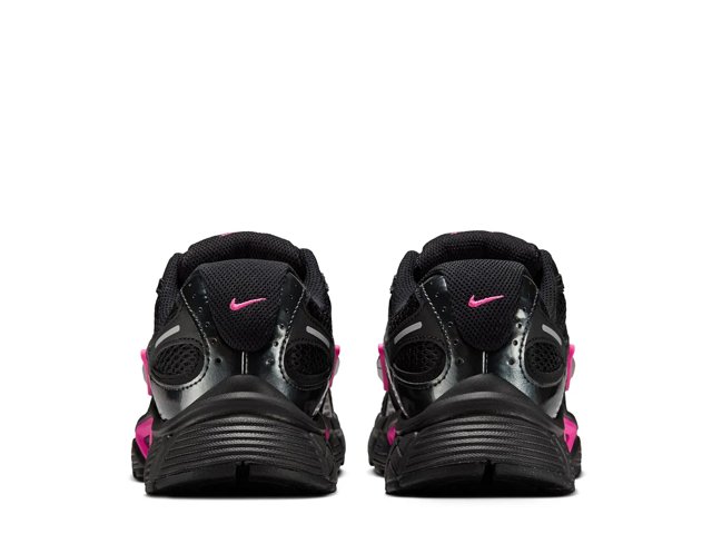 Nike V5 RNR Sneaker - Women's - Free Shipping | DSW