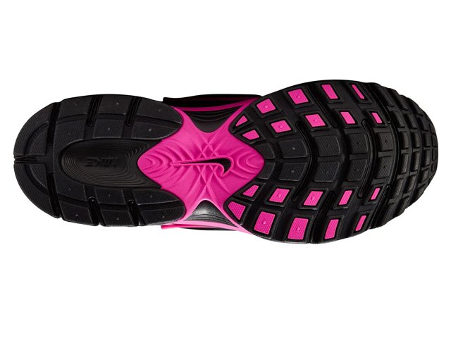 Nike V5 RNR Sneaker - Women's - Free Shipping | DSW