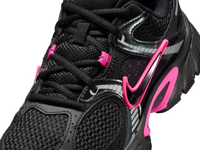 Nike V5 RNR Sneaker - Women's - Free Shipping | DSW