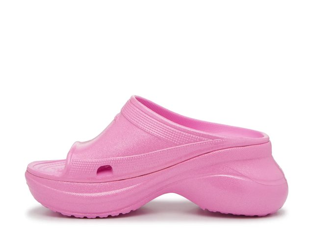 VIP【関税送料無料】希少 Balenciaga Tong Crocs Sandals x Crocs thong sandals in white - Balenciaga | Mytheresa