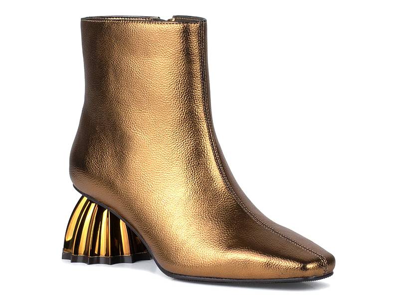 Shops dsw gold boots