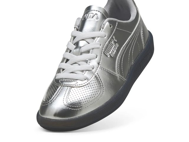 emmi × Puma wmns Palermo Premium Silver The exclusive PUMA x emmi PALERMO PREMIUM SILVER features a
