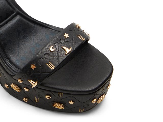 Laureate platform sandal top