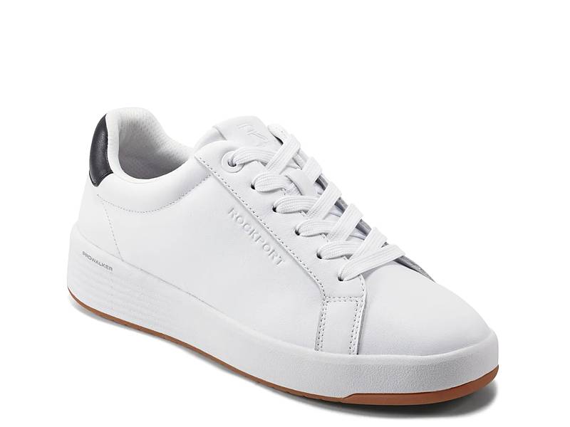 Elara Sneaker