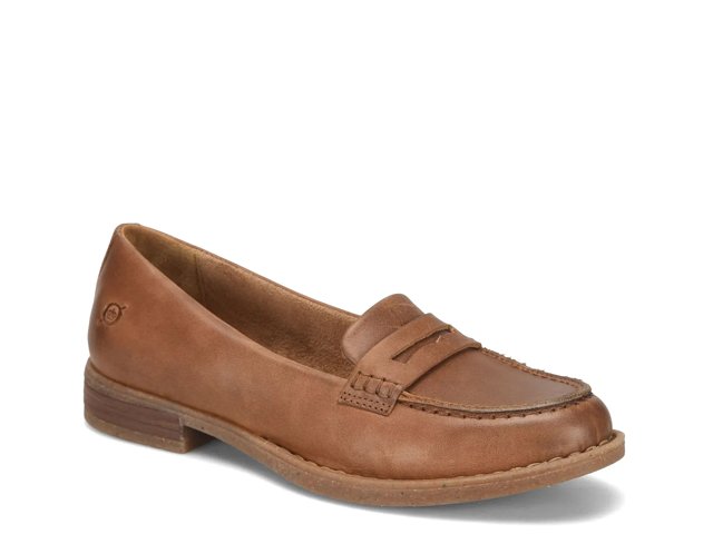 Born Marlo Loafer Women s Tan Size 8.5 Loafers