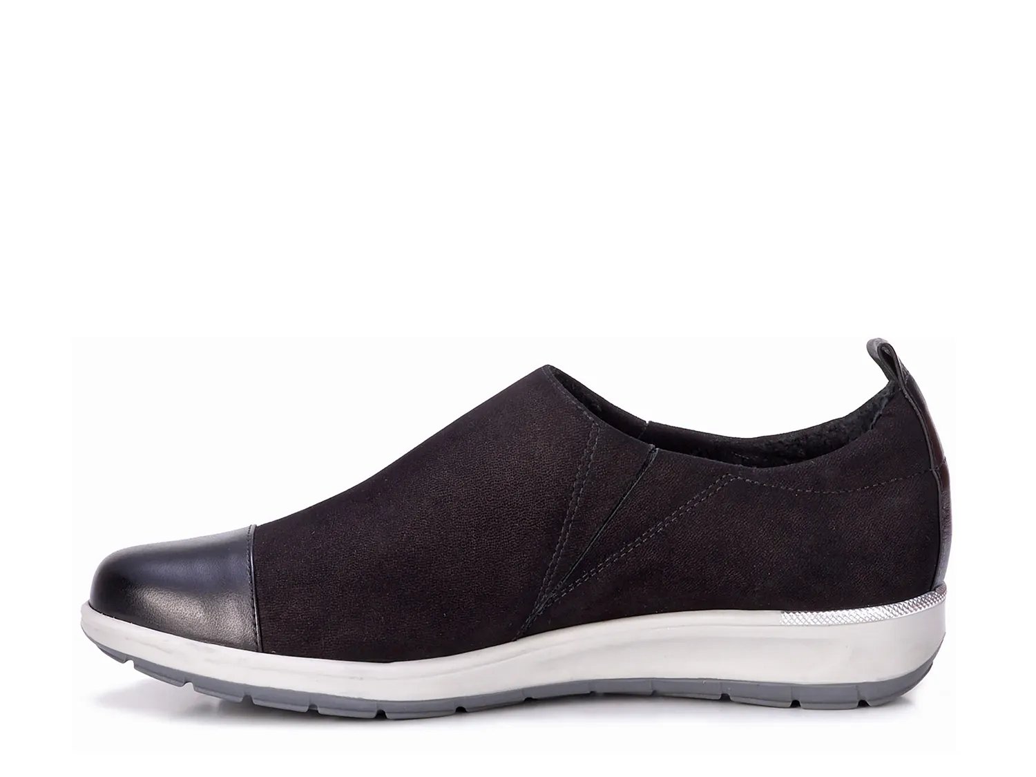 Ozzie Sneaker