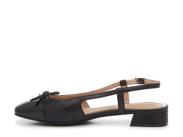 Kelly & Katie Umal Flat - Free Shipping | DSW