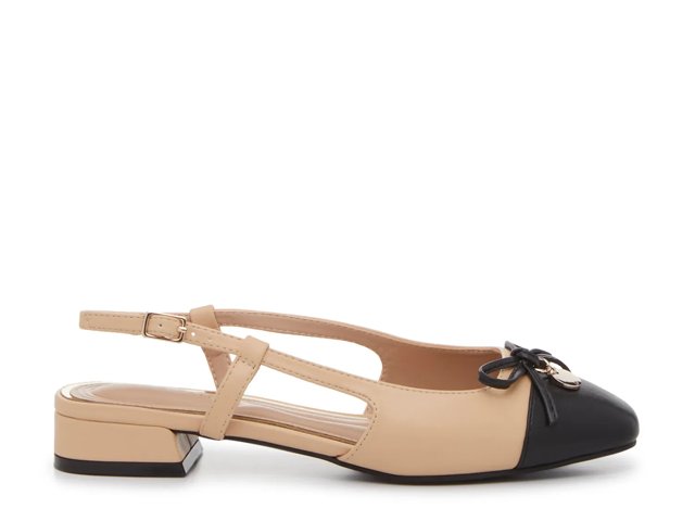Kelly & Katie Umal Flat - Free Shipping | DSW