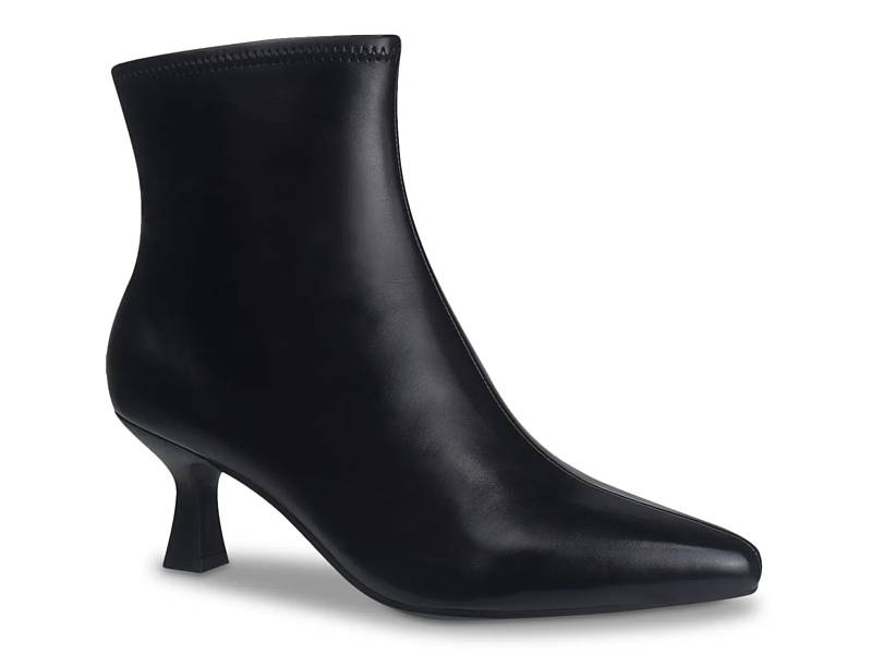 Nidia Bootie