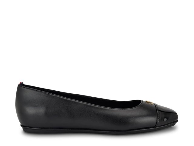 Tommy Hilfiger Bekim Flat - Free Shipping | DSW