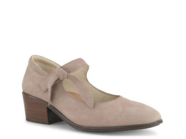 Dsw naot sales
