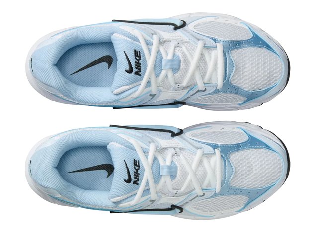 Nike V5 RNR Sneaker - Women's - Free Shipping | DSW