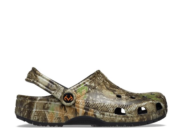 Crocs Classic Realtree APX Clog - Men's - Free Shipping | DSW