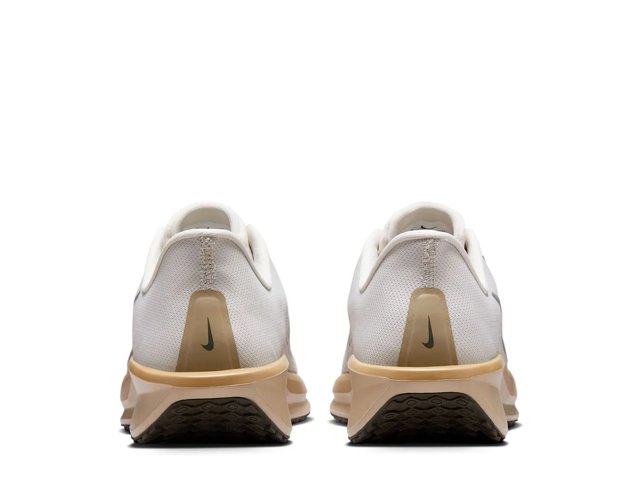 Nike Quest 6 Running Shoe - Men's