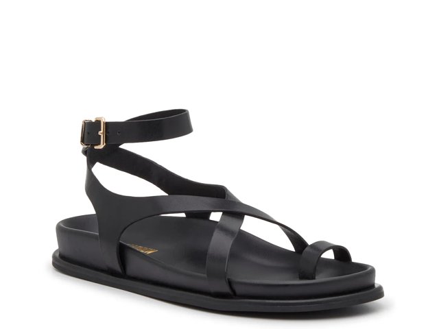 【Steve Madden】Stride Block Sandal ★関税・送料無料★ Steve Madden Effective Sandal - Free Shipping | DSW