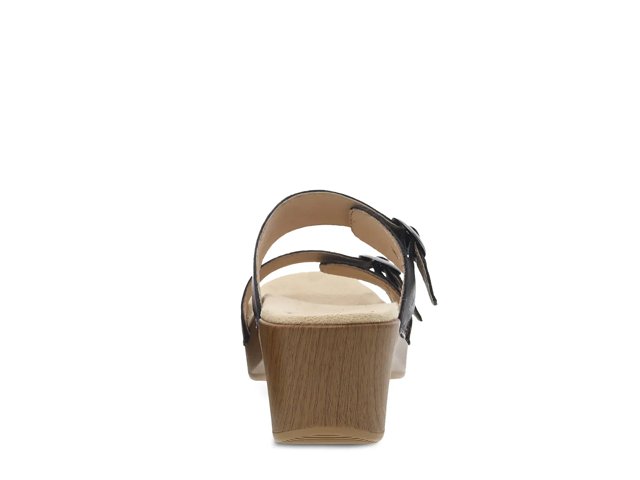 Sophie Sandal