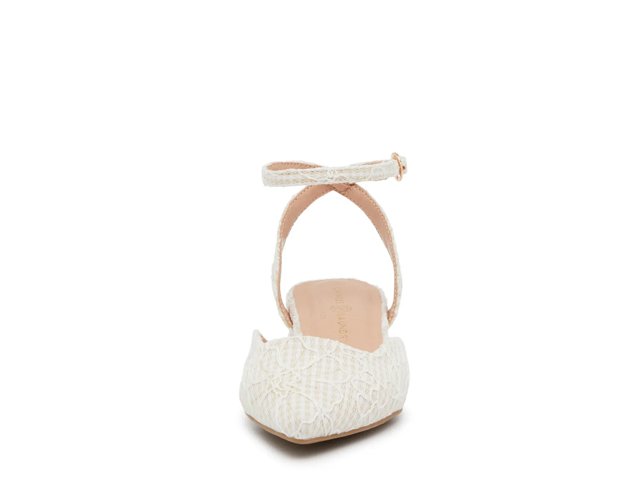 Chinese Laundry Mindy Pump