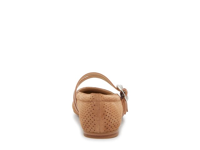 Aretha Mary Jane Flat