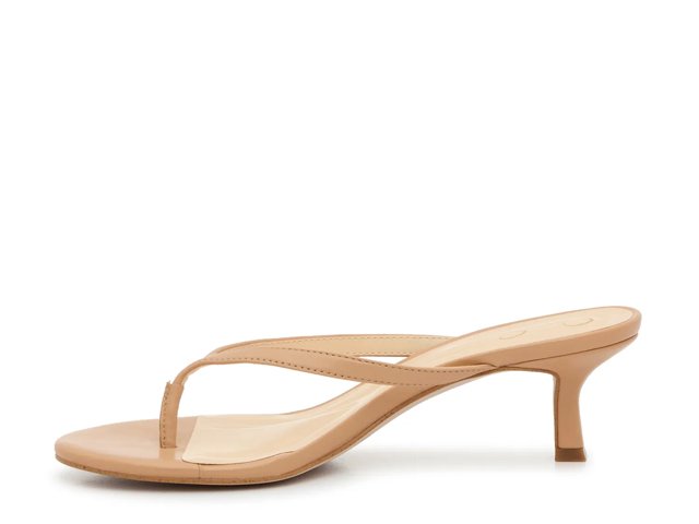 Jessica Simpson Yuri Sandal
