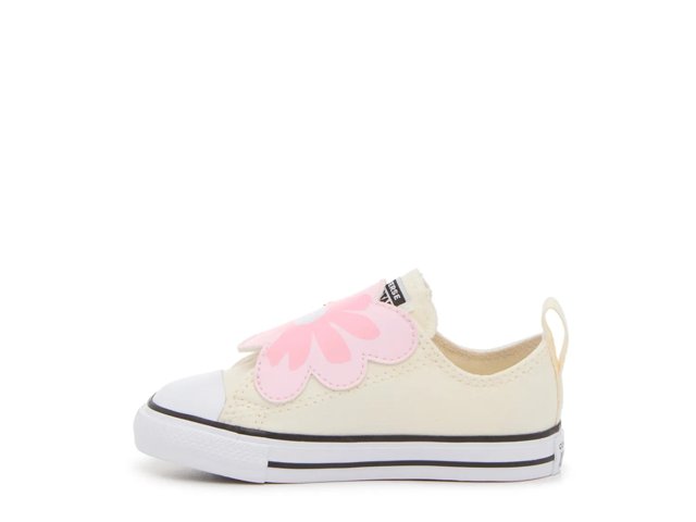 Converse Chuck Taylor All Star Sneaker - Kids'