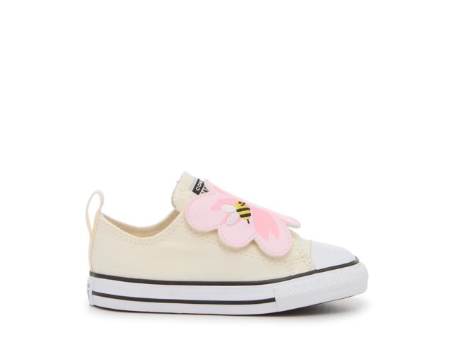 Converse Chuck Taylor All Star Sneaker - Kids'