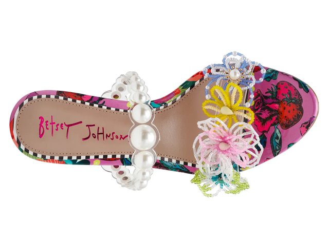 [SAEL!!] ★Betsey Johnson Goldiee★ サンダル Betsey Johnson Goldiee Sandal - Free Shipping | DSW