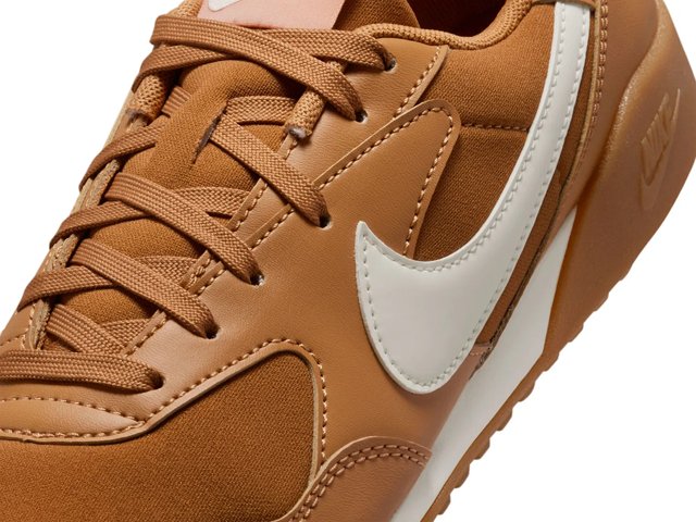 Nike Terra Manta Sneaker - Women's - Free Shipping | DSW