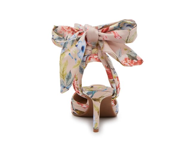 Adelle Pump