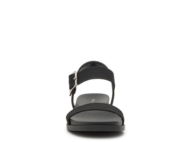 Della Sandal