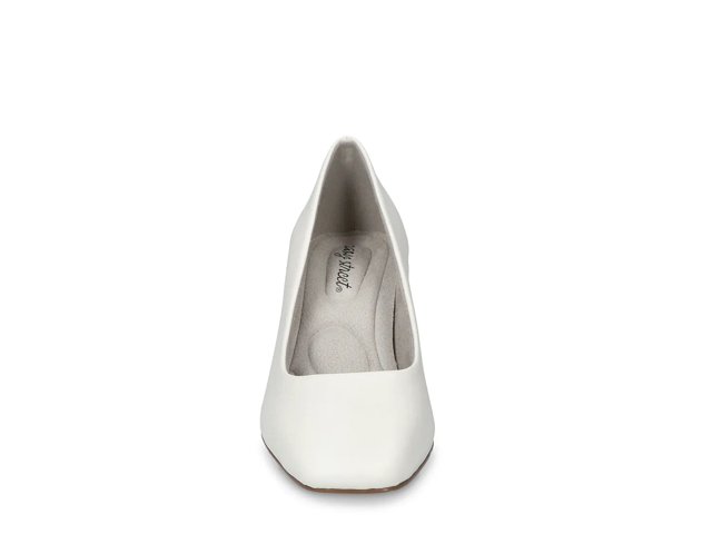 Easy Street Poet Pump - Free Shipping | DSW