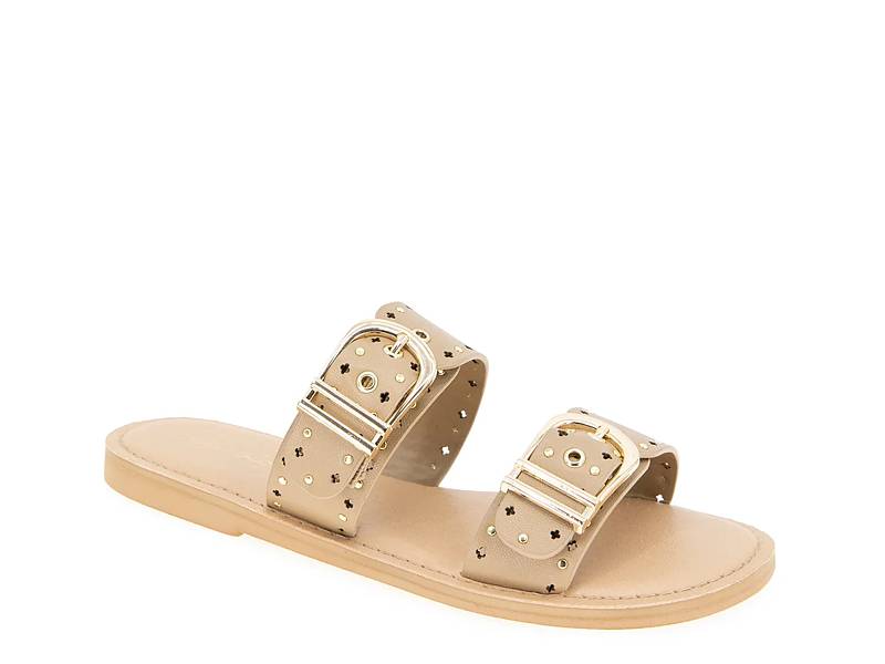Seena Sandal