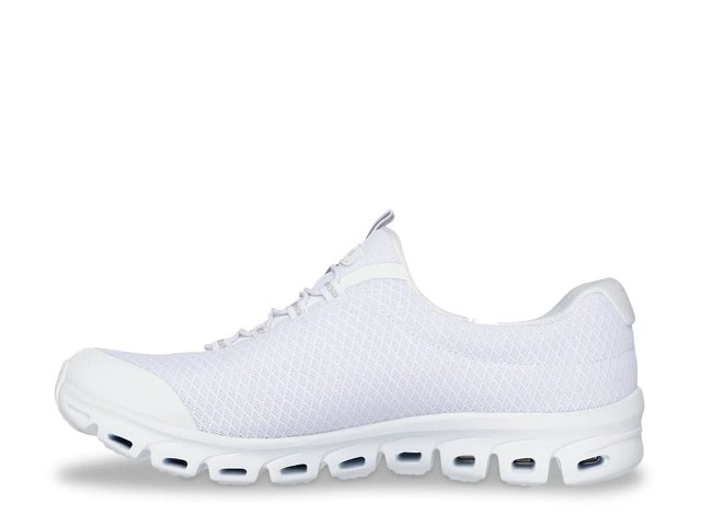 Skechers Glide-Step Resilience Sneaker - Women's - Free Shipping | DSW