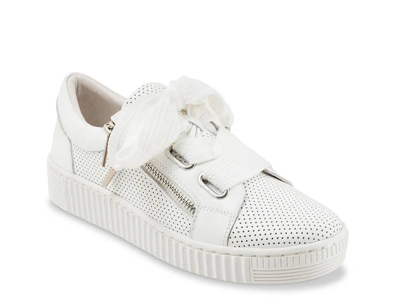 Jovi Perf Sneaker