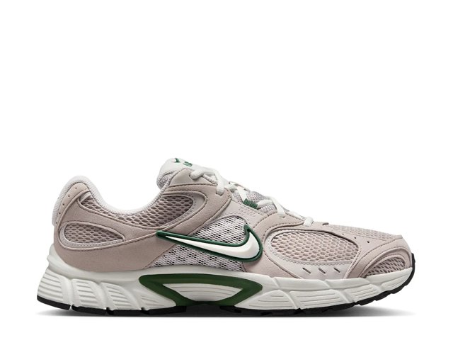 【NIKE】 V5 RNR Men's ☆大人気☆ Nike V5 RNR Sneaker - Men's - Free Shipping | DSW