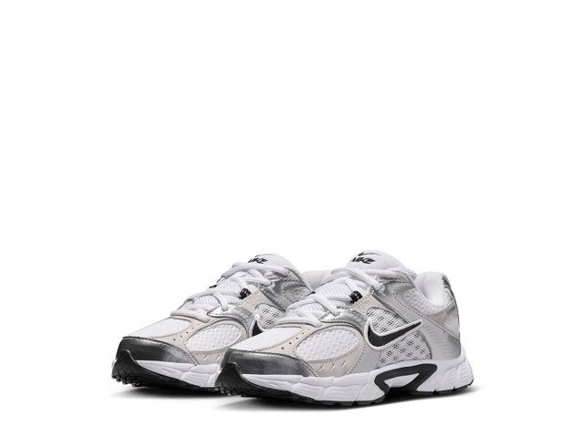 Nike V5 RNR Sneaker - Kids' - Free Shipping | DSW
