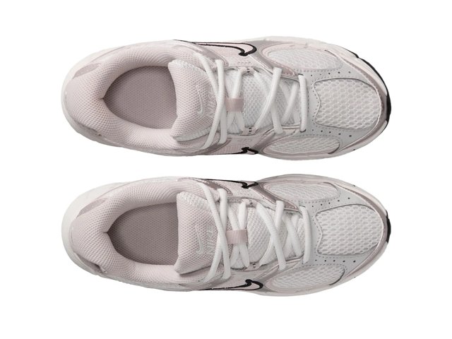 Nike V5 RNR Sneaker - Kids'