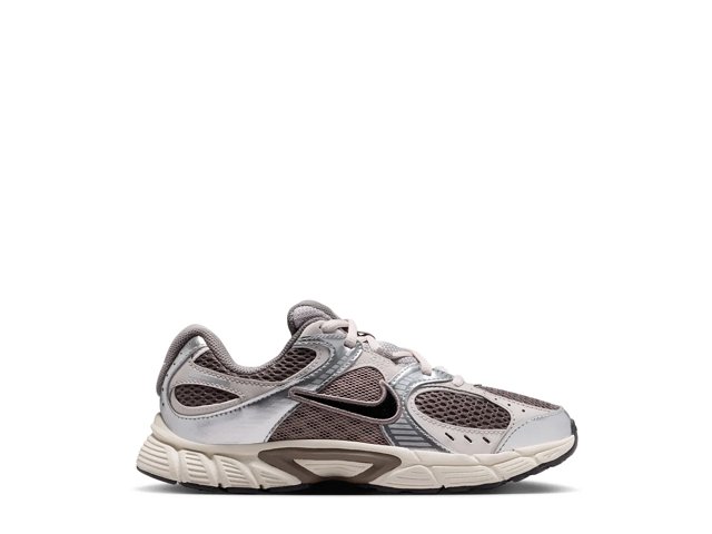 Nike V5 RNR Sneaker - Kids'