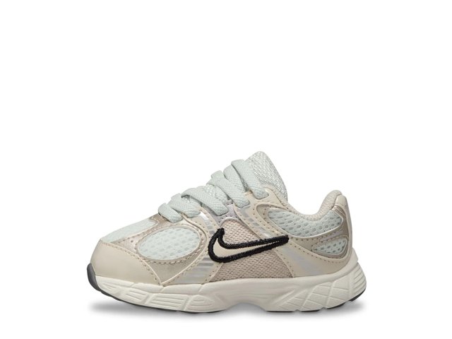 Nike V5 RNR Sneaker - Kids' - Free Shipping | DSW
