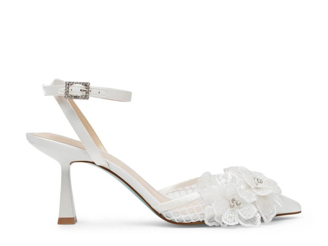 Betsey Johnson Susie Sandal - Free Shipping | DSW