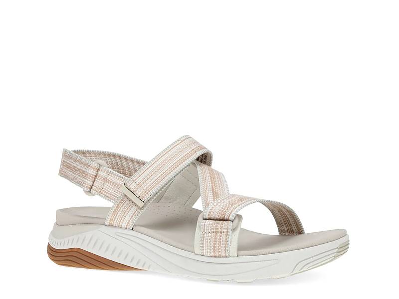 Rayna Sandal