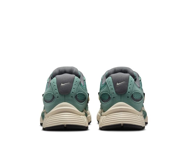 Nike V5 RNR Sneaker - Women's - Free Shipping | DSW