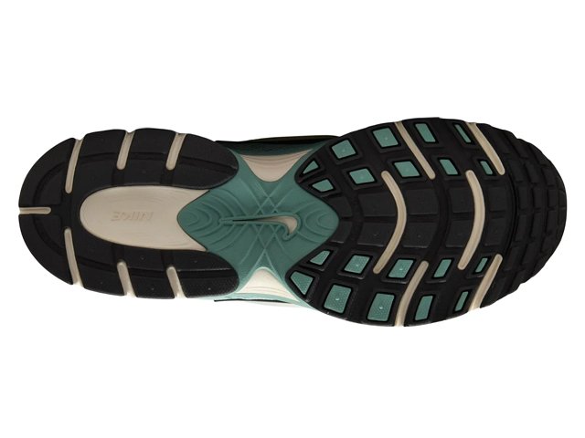 Nike V5 RNR Sneaker - Women's - Free Shipping | DSW