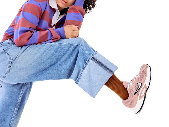 Nike V5 RNR Sneaker - Women's - Free Shipping | DSW