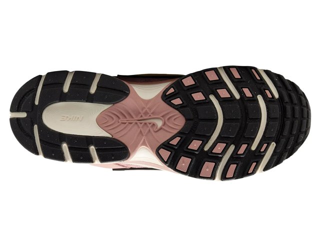 Nike V5 RNR Sneaker - Women's - Free Shipping | DSW