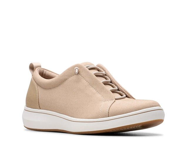 Clarks Cloudsteppers BreezeSky Sneaker - Women's - Free Shipping | DSW