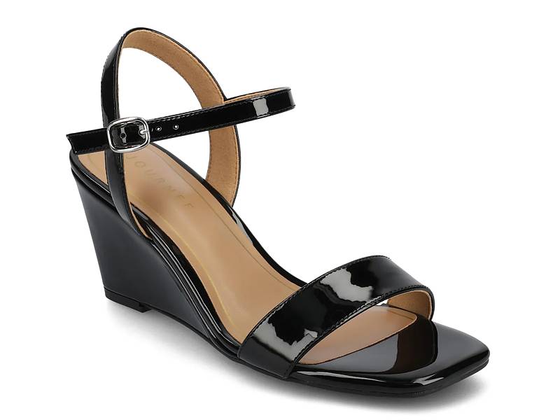 BETSEY JOHNSON/ビジュー*ウェッジ*エレガント*サンダル/Talya Betsey Johnson Talya Wedge Sandal - Free Shipping | DSW