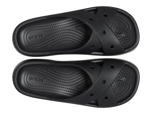 サンダル・ミュール CROCS Women Sandals CR210581 BLACK Black Crocs Classic Cross Strap Sandal - Women's - Free Shipping | DSW