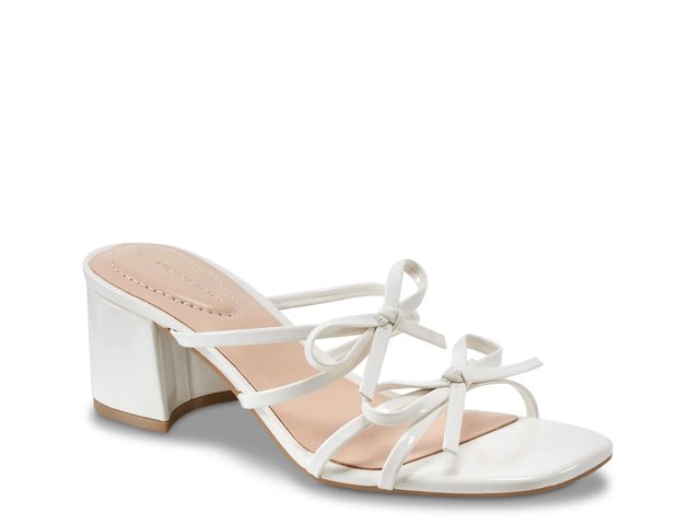 Bandolino Margil Sandal