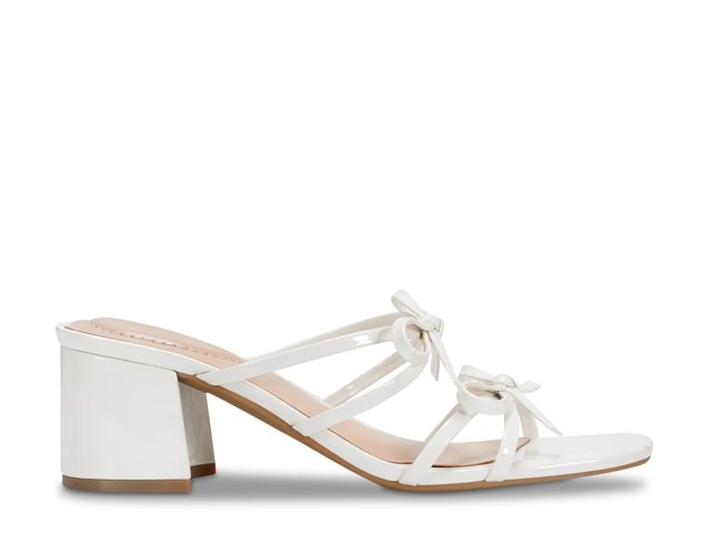 Bandolino Margil Sandal