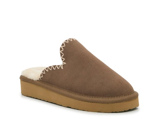 Minnetonka Stitch Scuff Slipper - Women's - Free Shipping | DSW